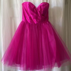 🎉Host Pick🎉 💕 Sherri Hill Strapless Tulle Dress
